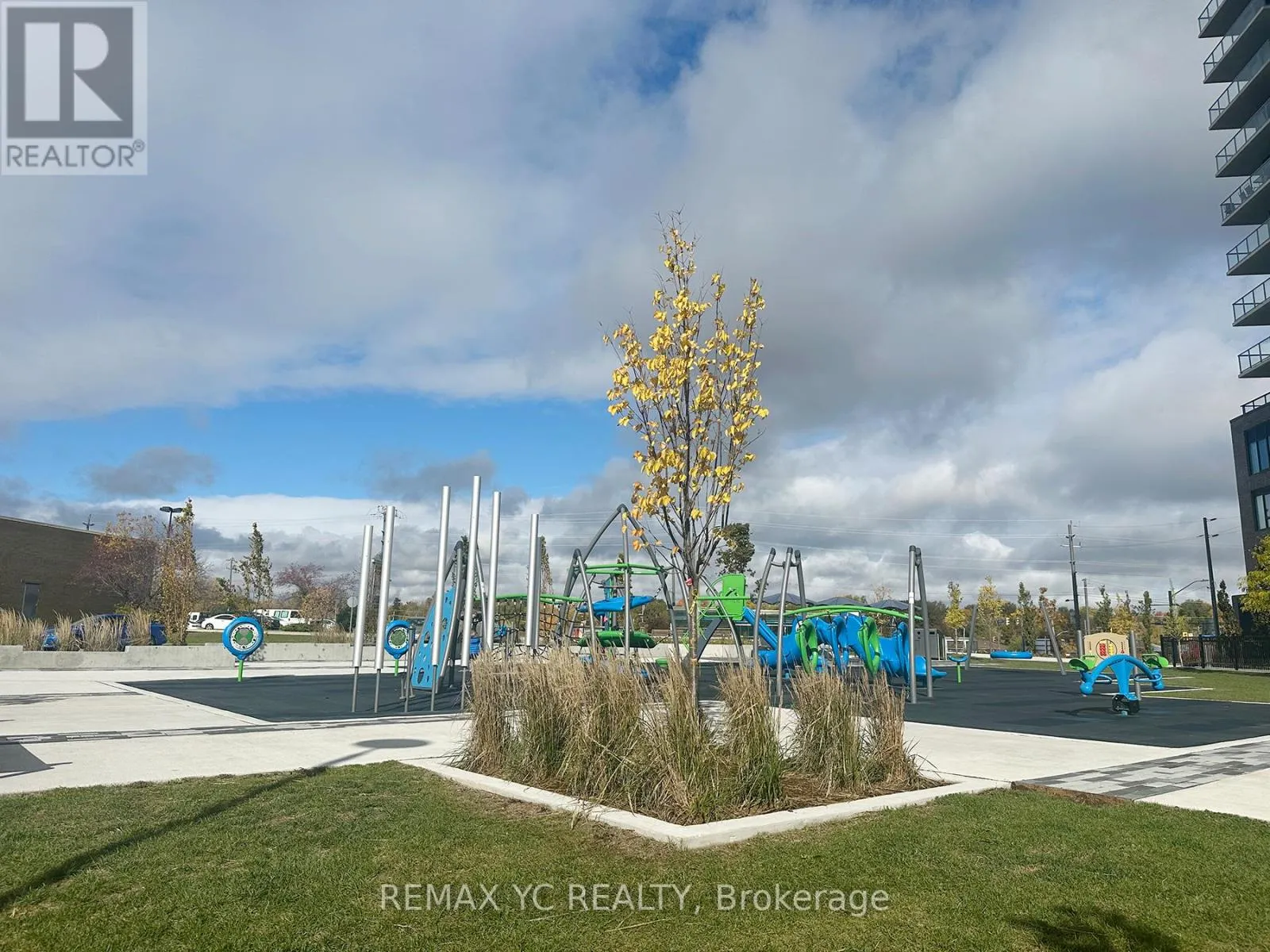 501 - 185 DEERFIELD ROAD