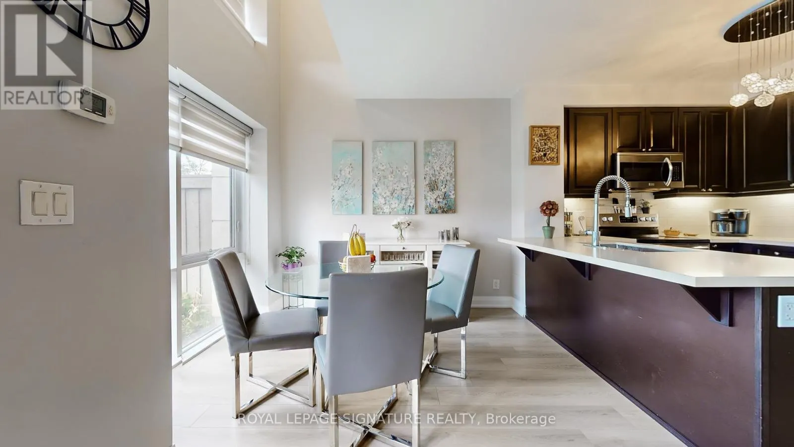 105 - 12 WOODSTREAM BOULEVARD