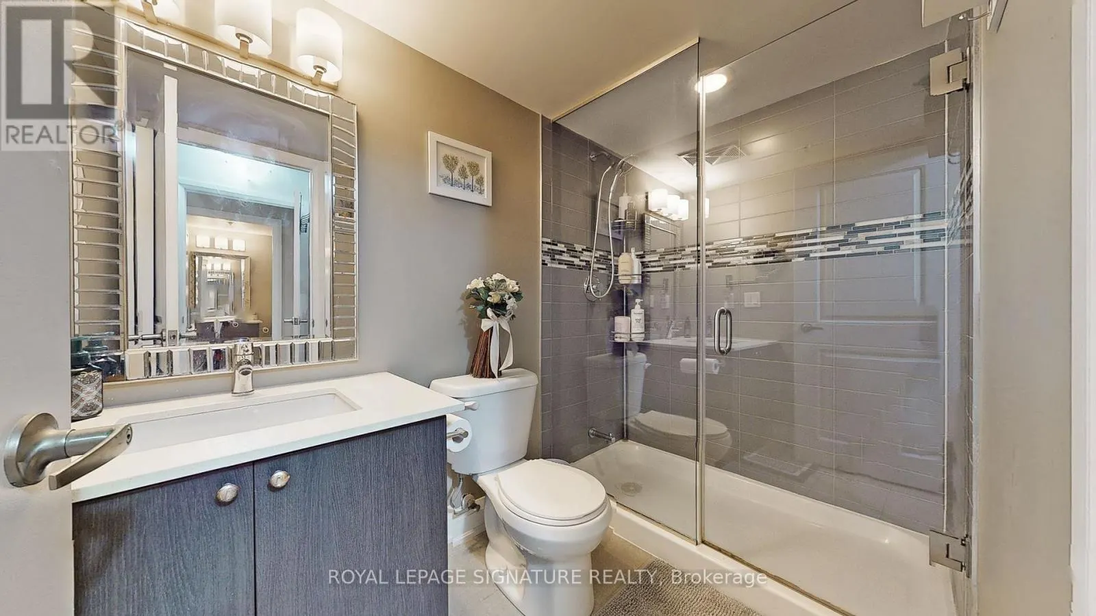 105 - 12 WOODSTREAM BOULEVARD