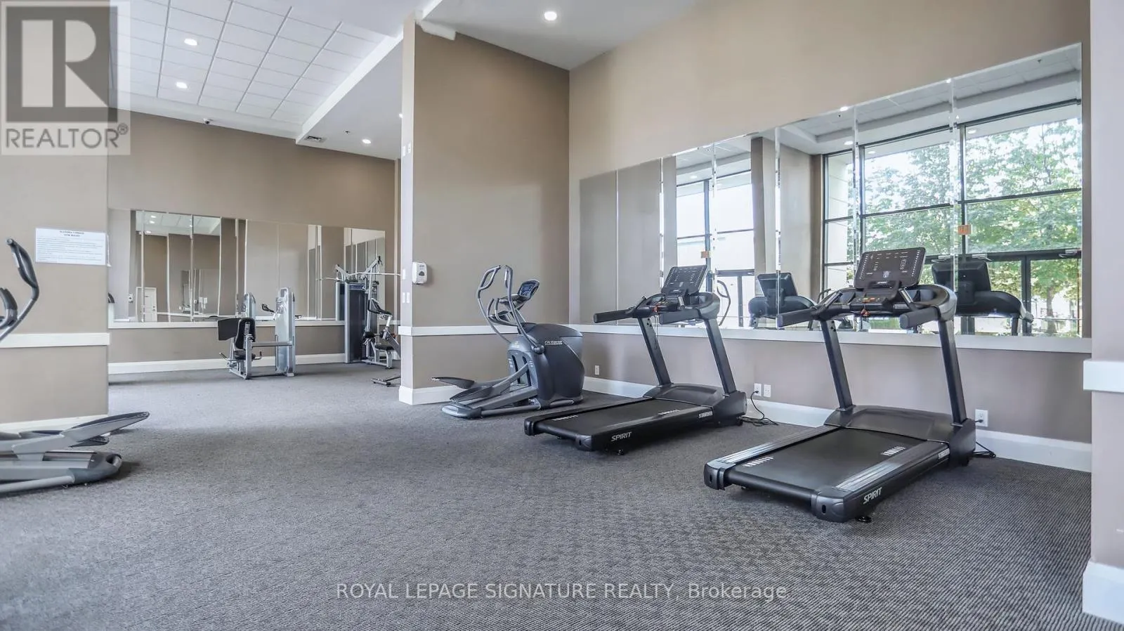 105 - 12 WOODSTREAM BOULEVARD