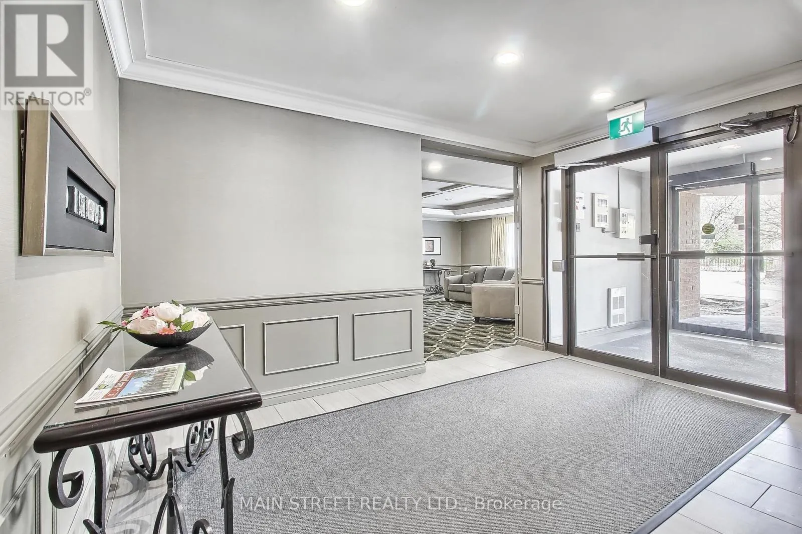 302 - 155 MAIN STREET