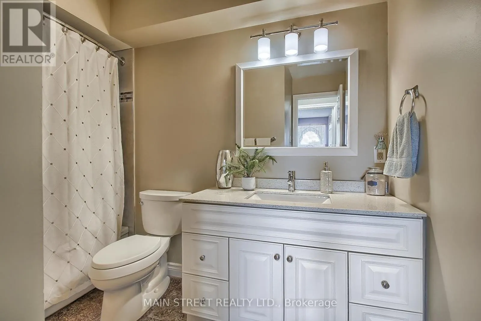 302 - 155 MAIN STREET