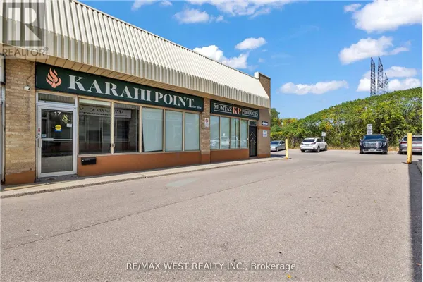 17&18 - 418 HANLAN ROAD