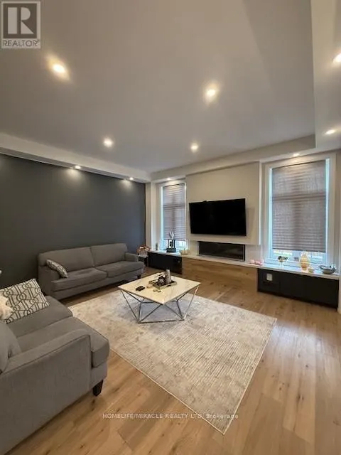 81 MORNING SPARROW DRIVE