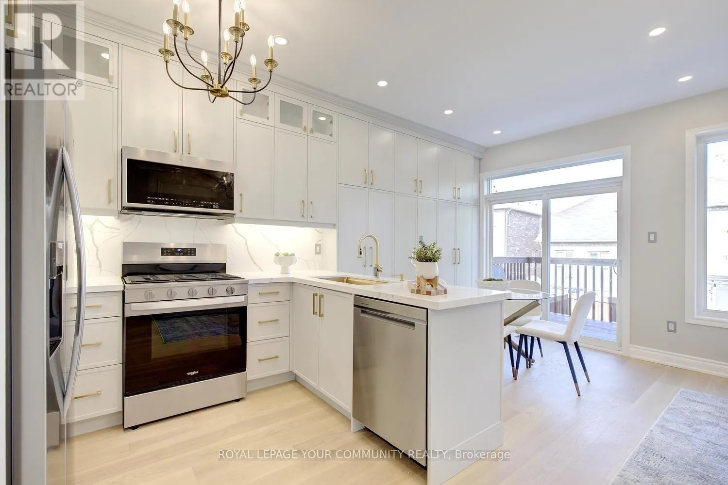 167 SIR SANFORD FLEMING WAY