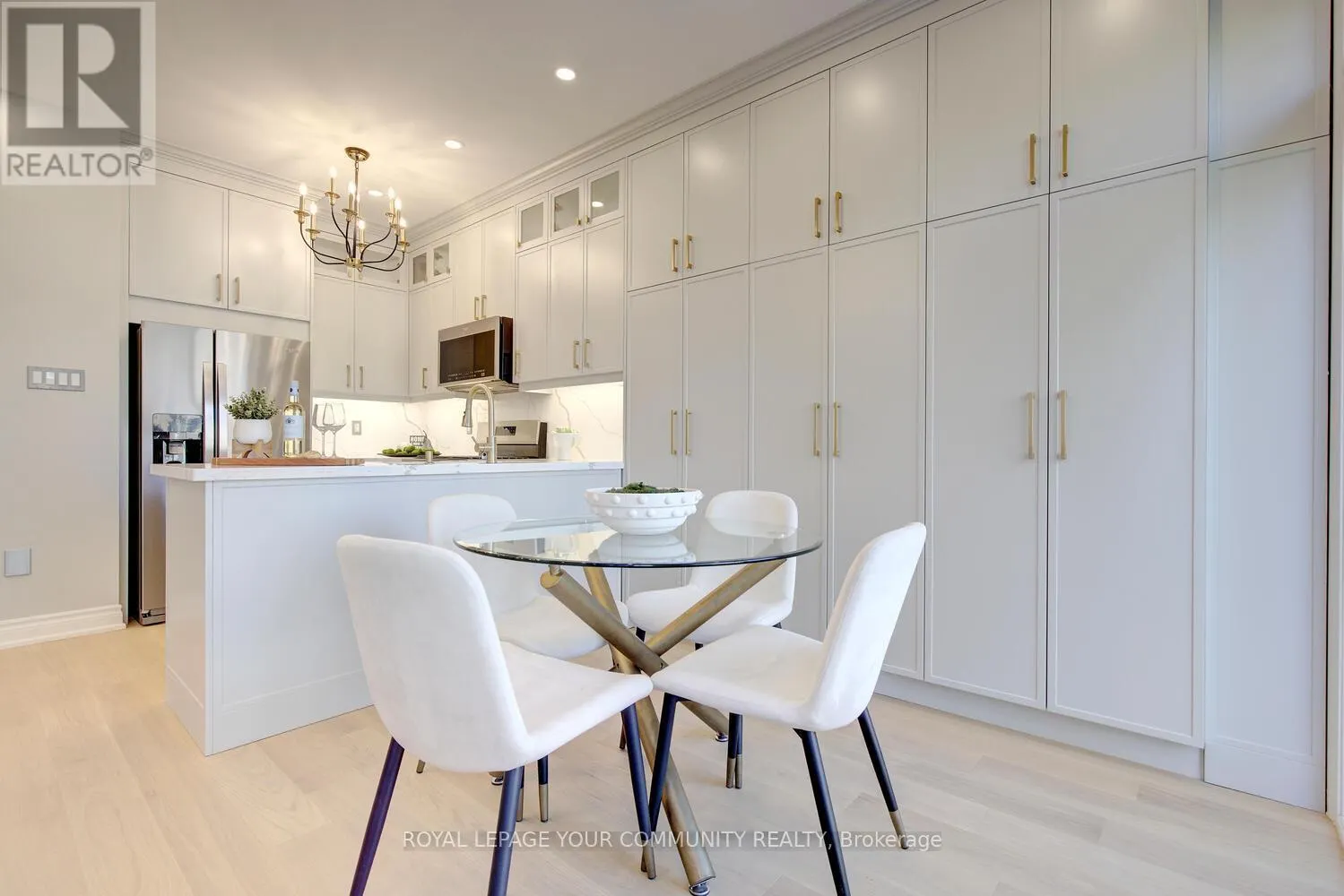 167 SIR SANFORD FLEMING WAY