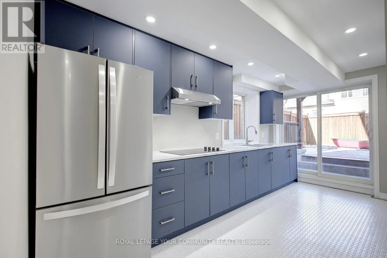 167 SIR SANFORD FLEMING WAY