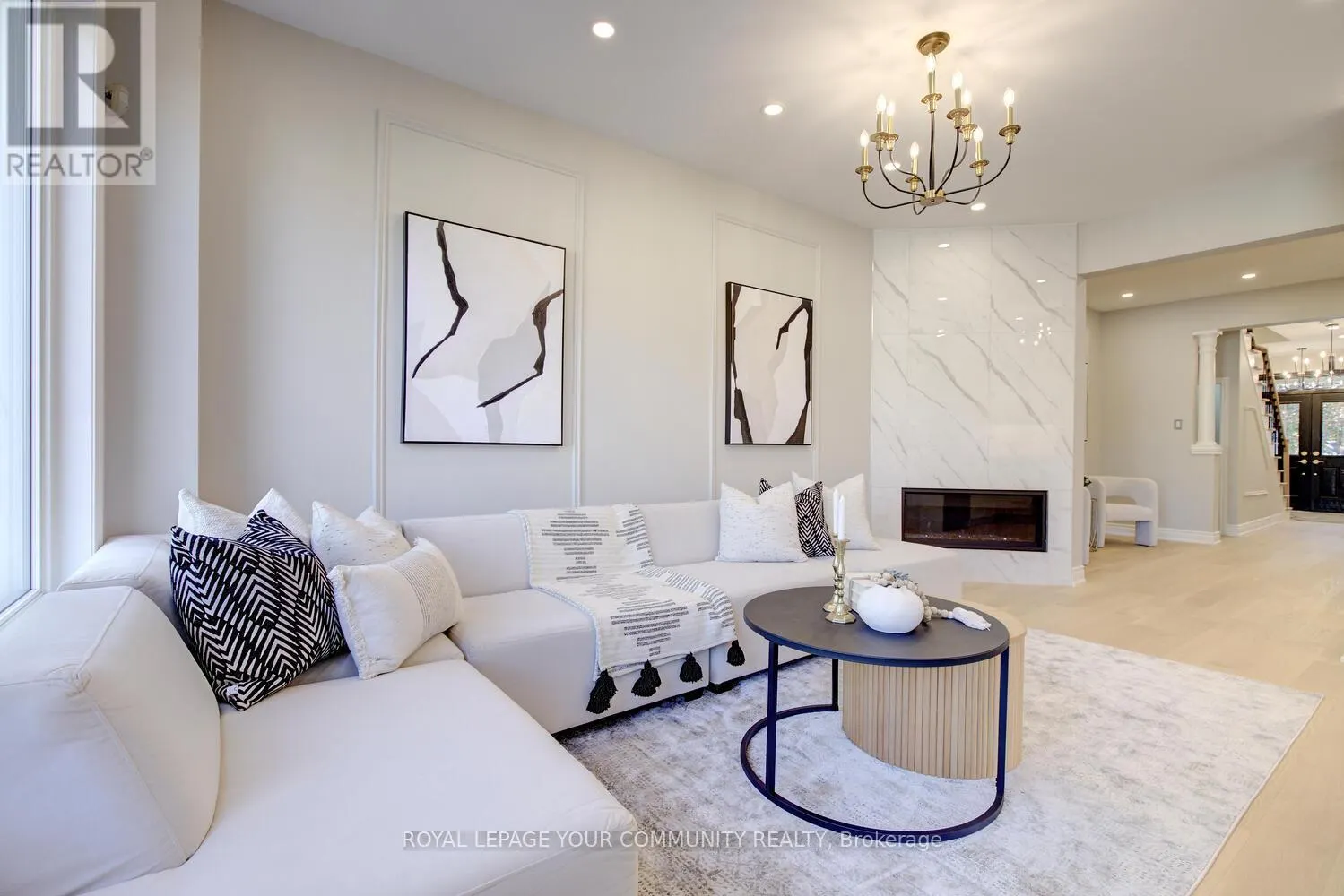 167 SIR SANFORD FLEMING WAY