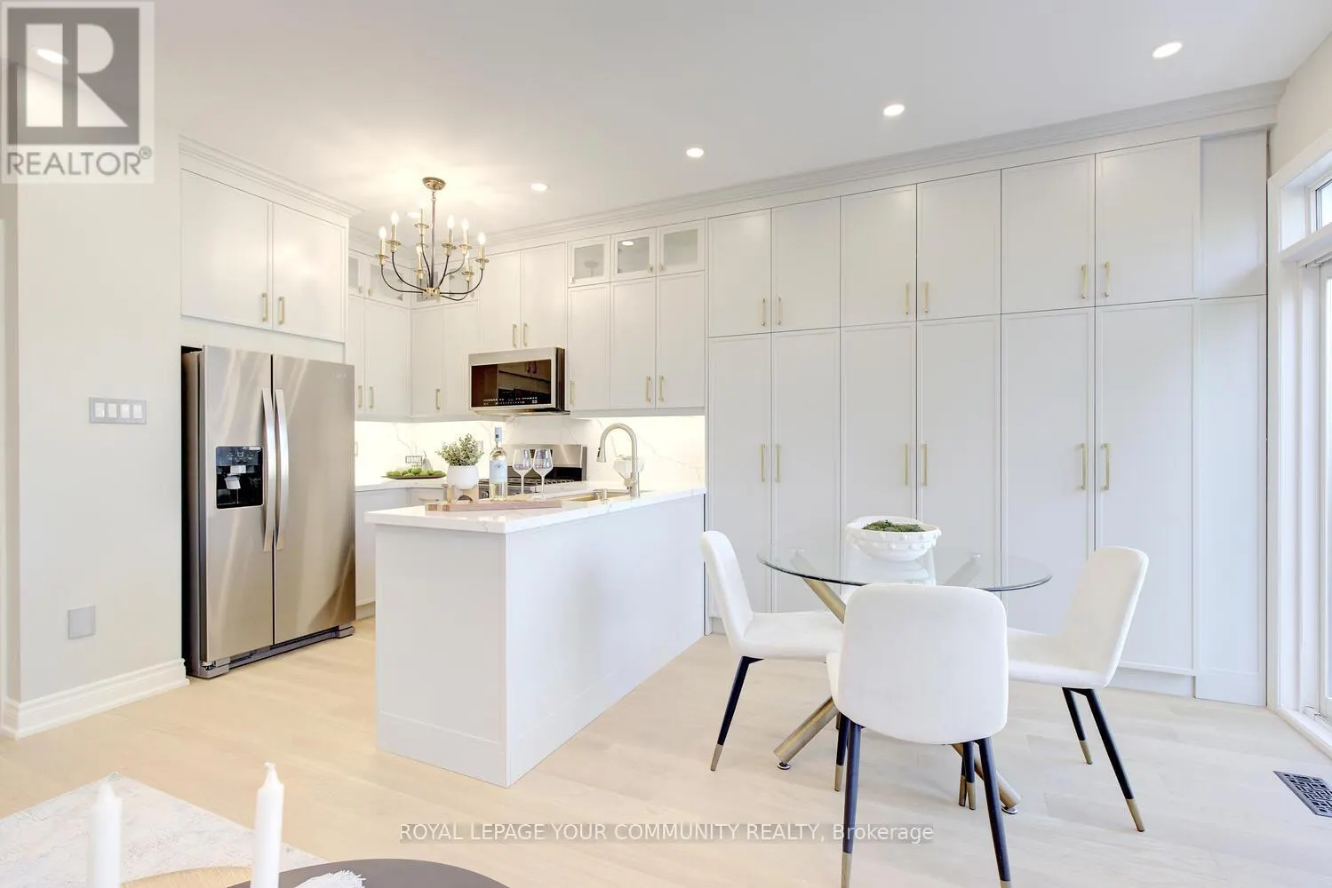 167 SIR SANFORD FLEMING WAY