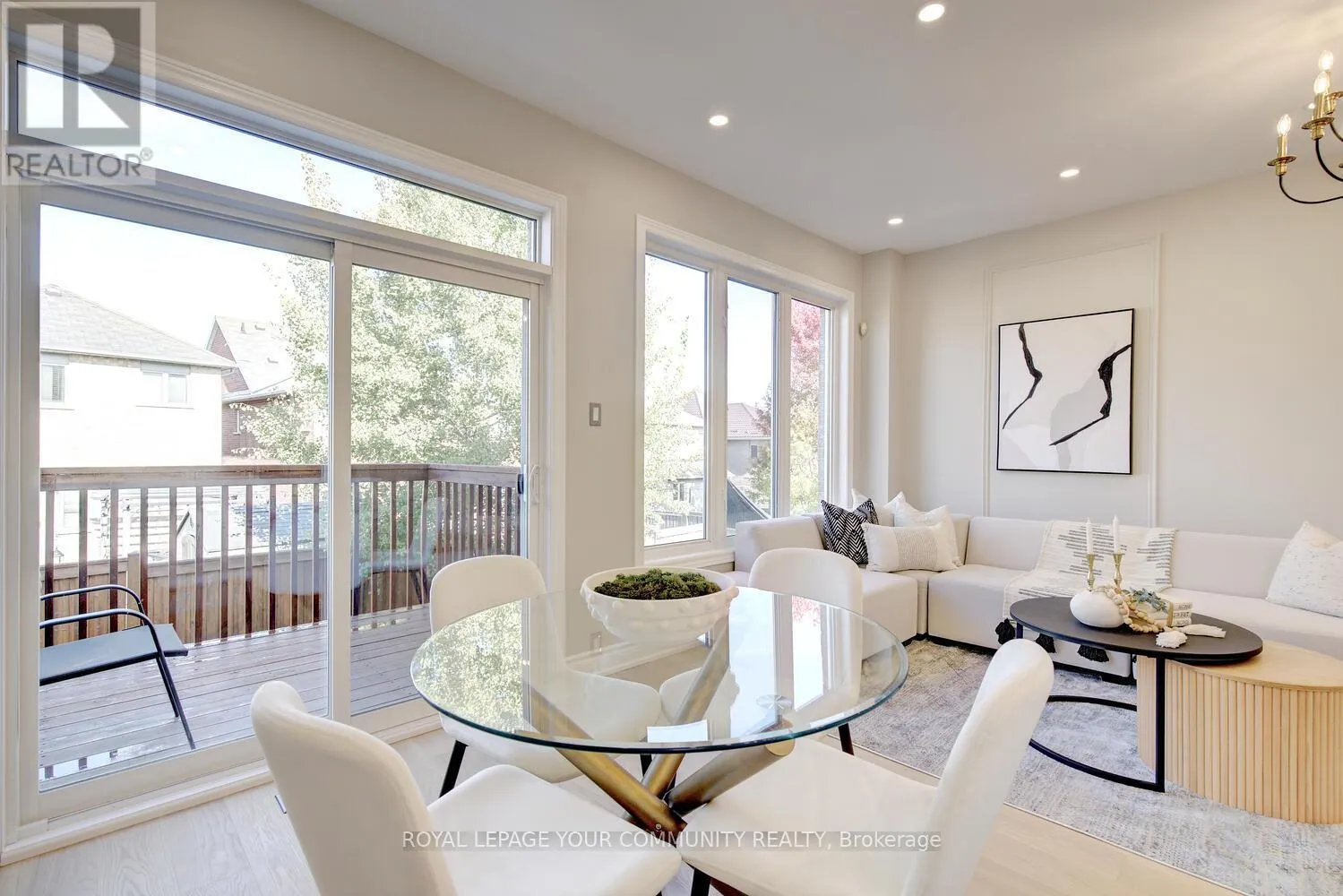 167 SIR SANFORD FLEMING WAY