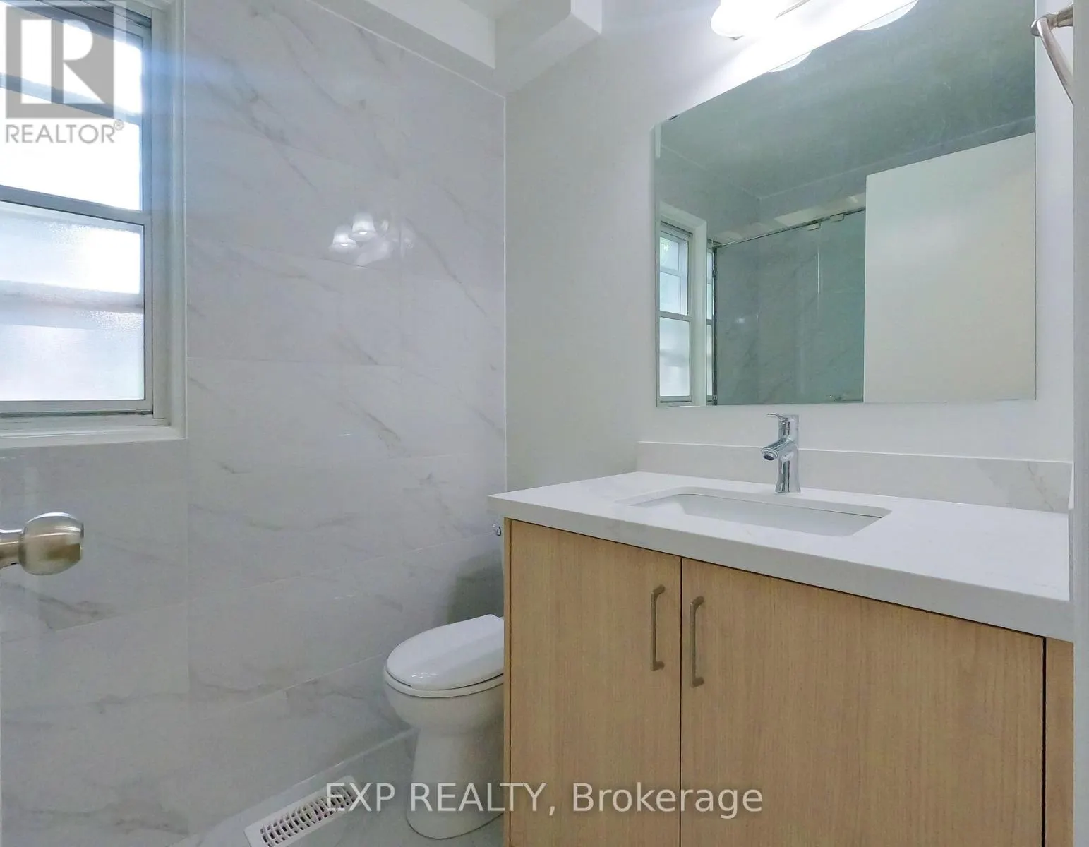 MAIN LV - 101 ROSEVIEW AVENUE