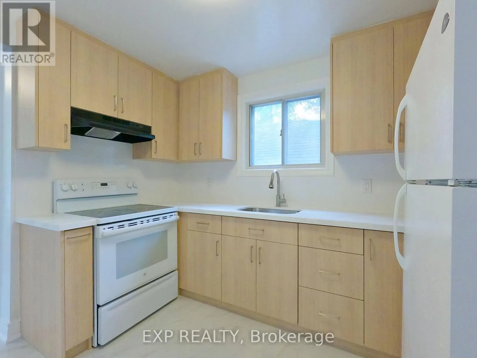 MAIN LV - 101 ROSEVIEW AVENUE