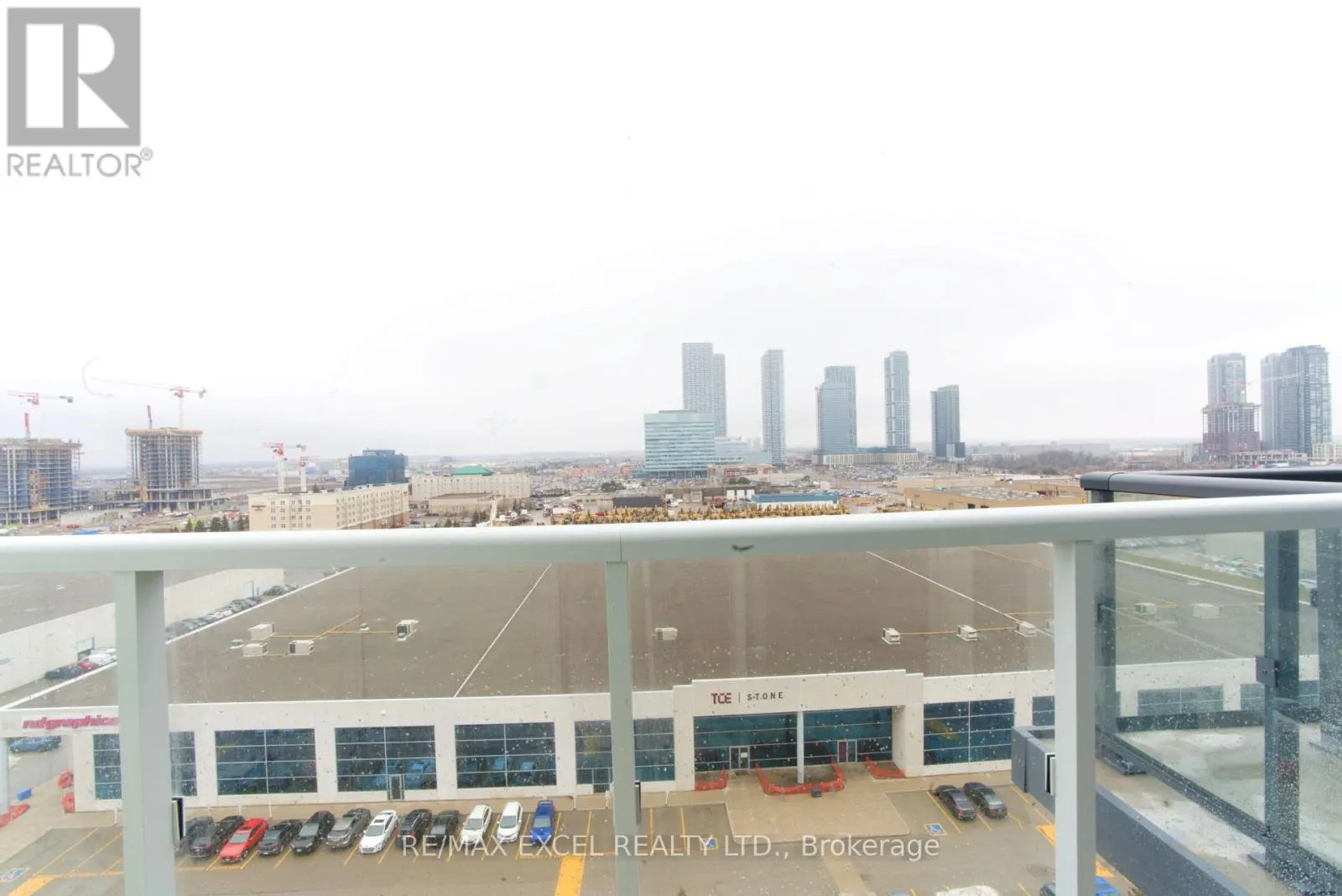 1102 - 38 HONEYCRISP CRESCENT