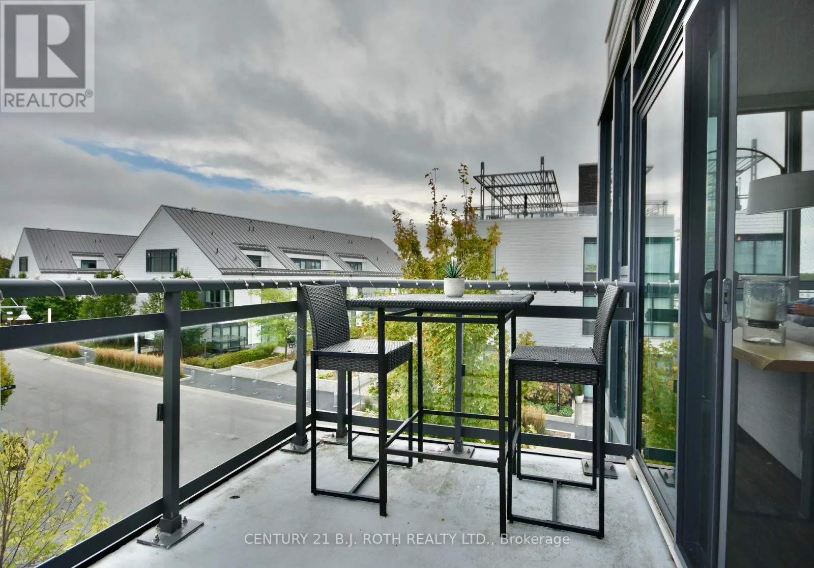 B317 - 271 SEA RAY AVENUE