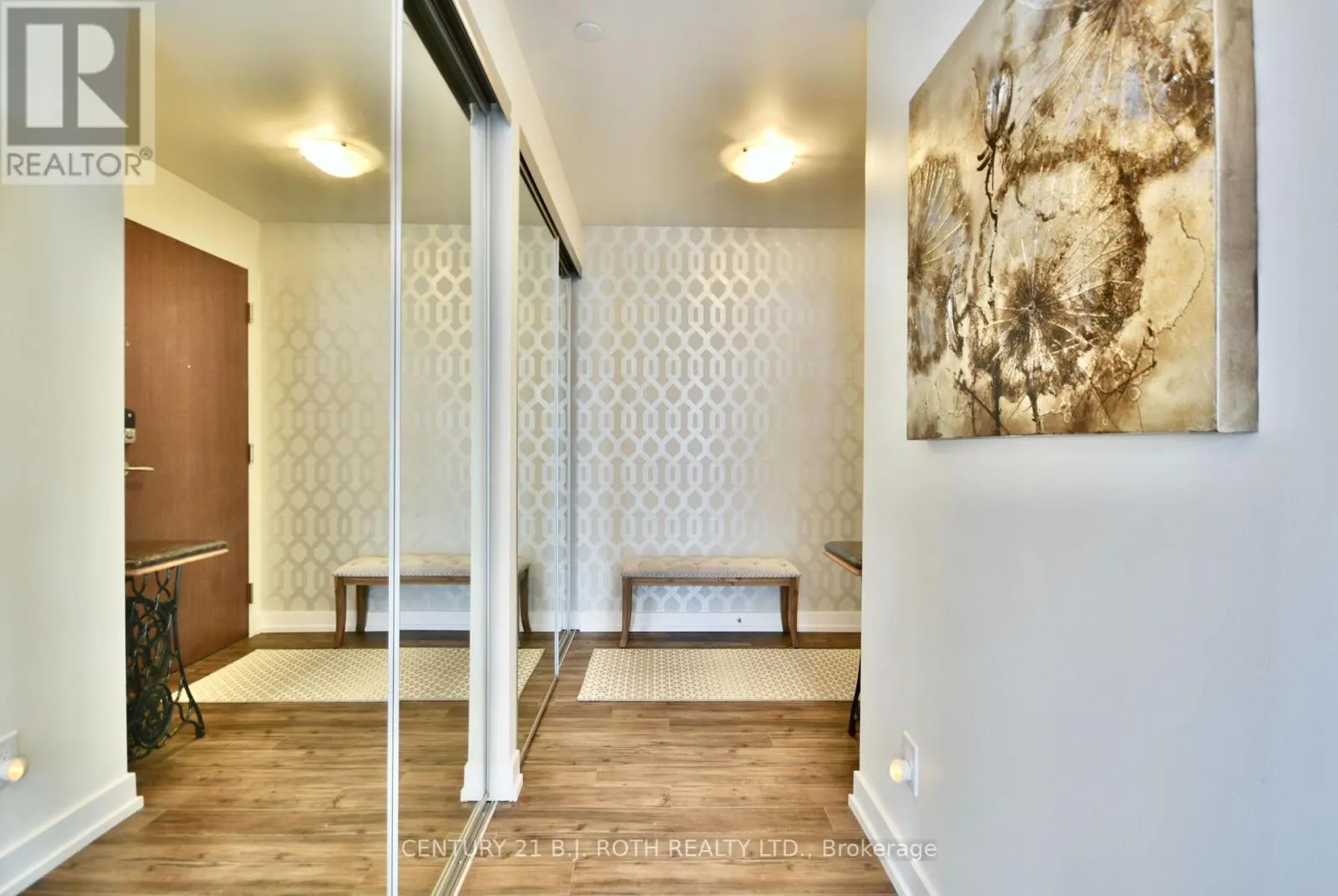 B317 - 271 SEA RAY AVENUE