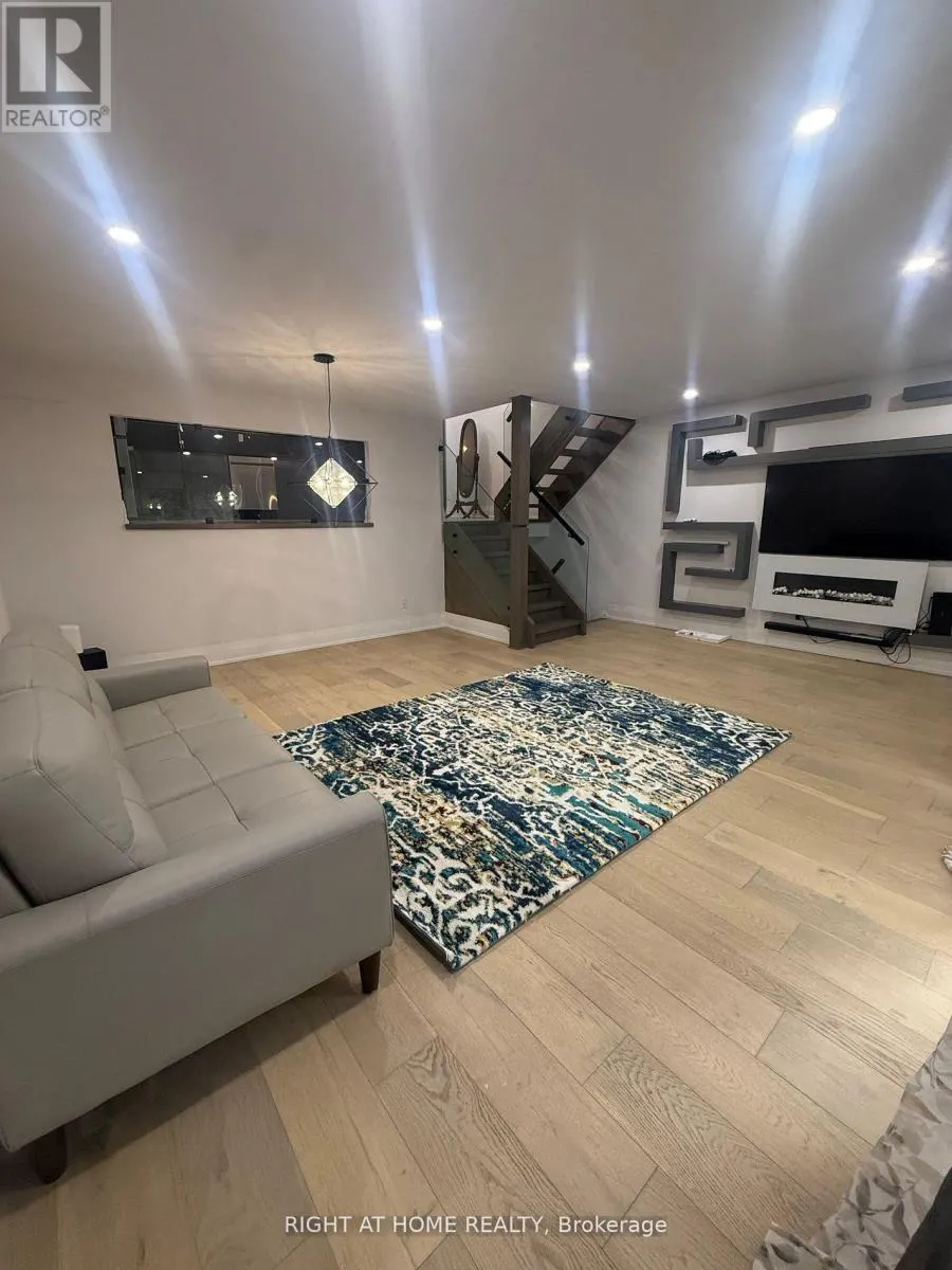 287 MILESTONE CRESCENT