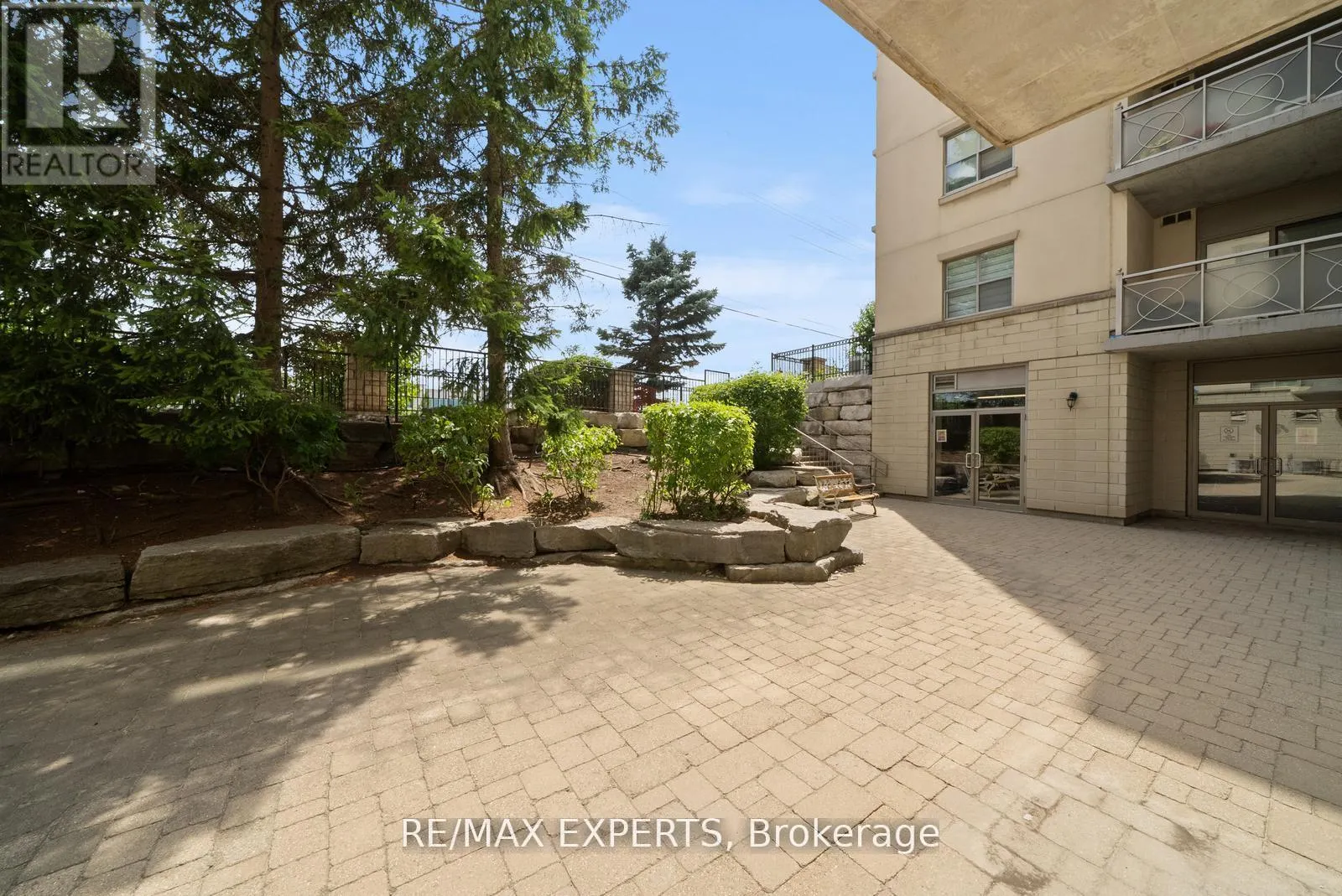 213 - 2500 RUTHERFORD ROAD