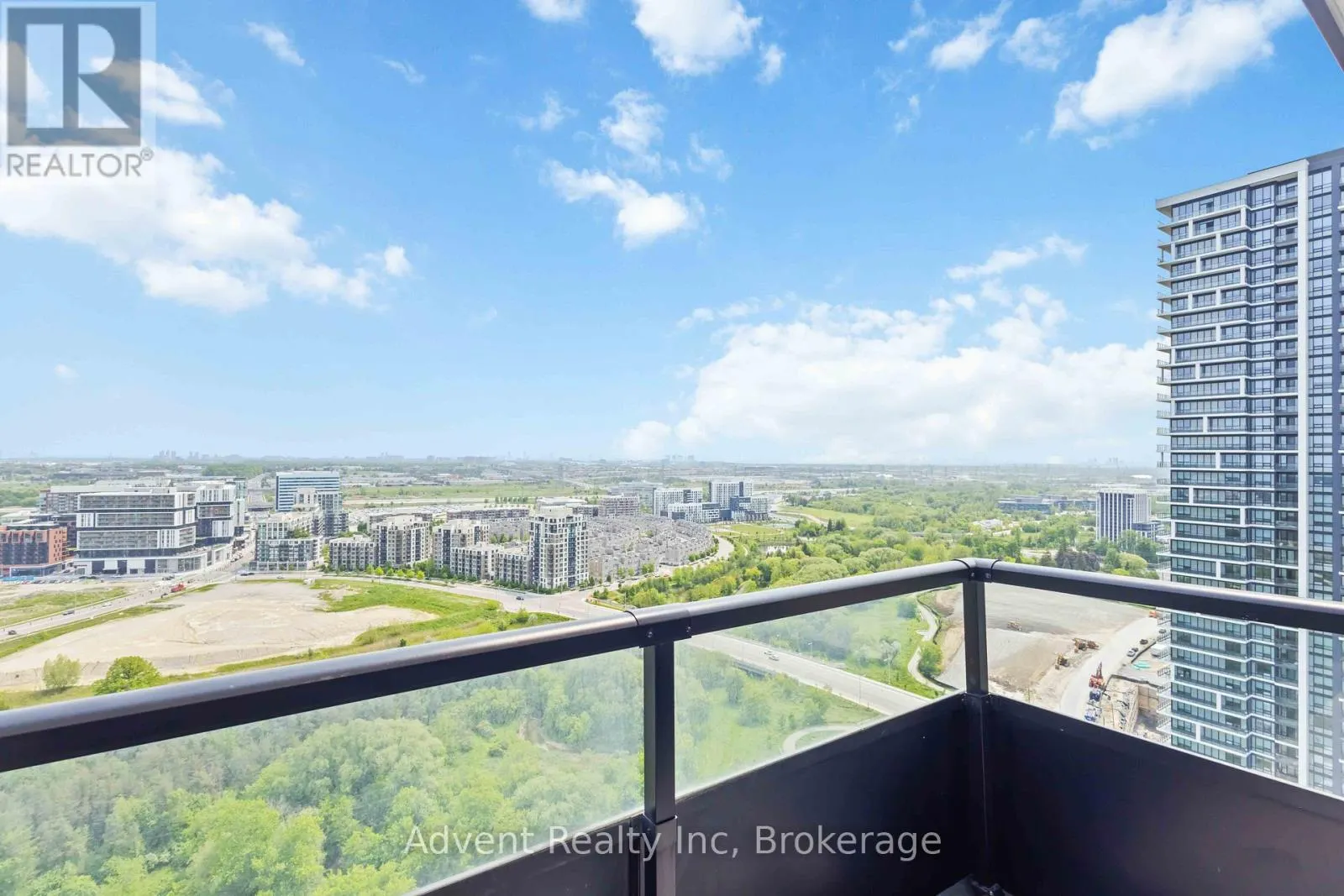 PH06 - 15 WATER WALK DRIVE