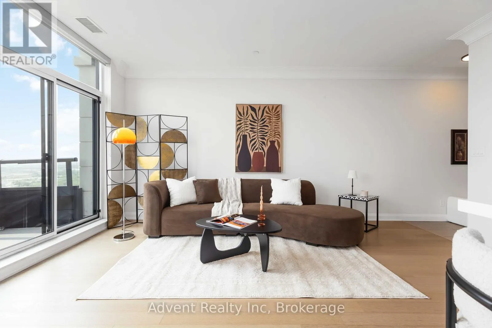 PH06 - 15 WATER WALK DRIVE