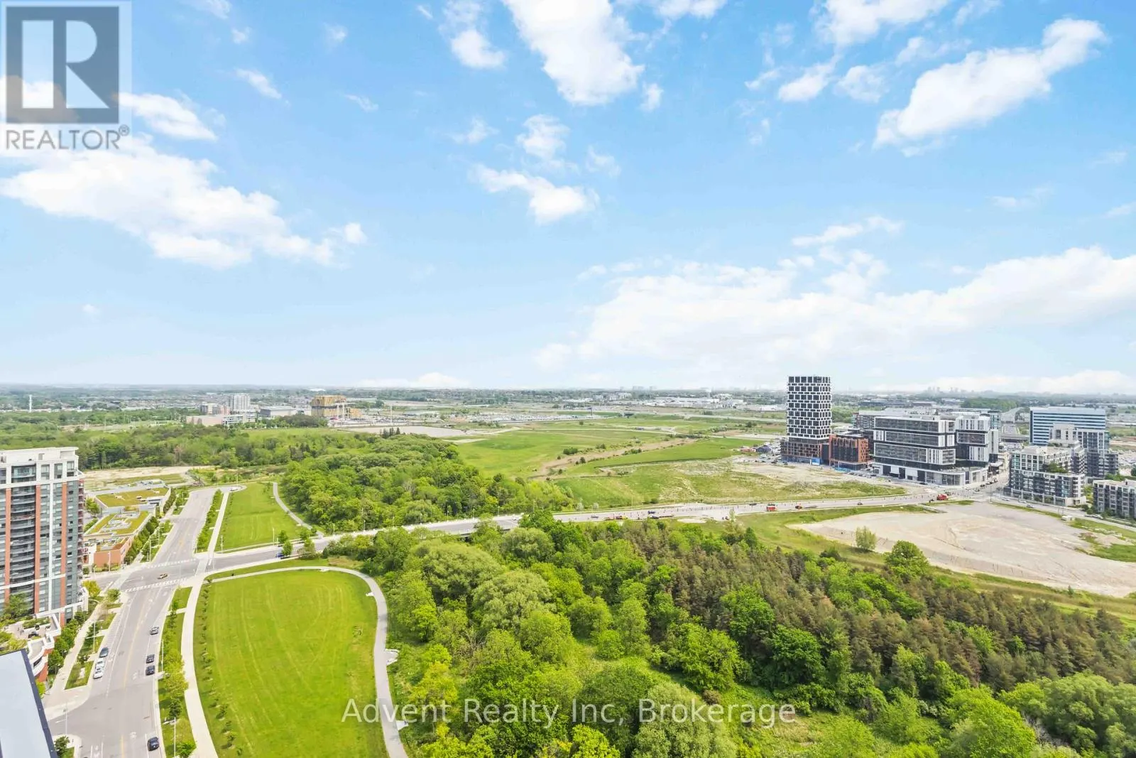 PH06 - 15 WATER WALK DRIVE