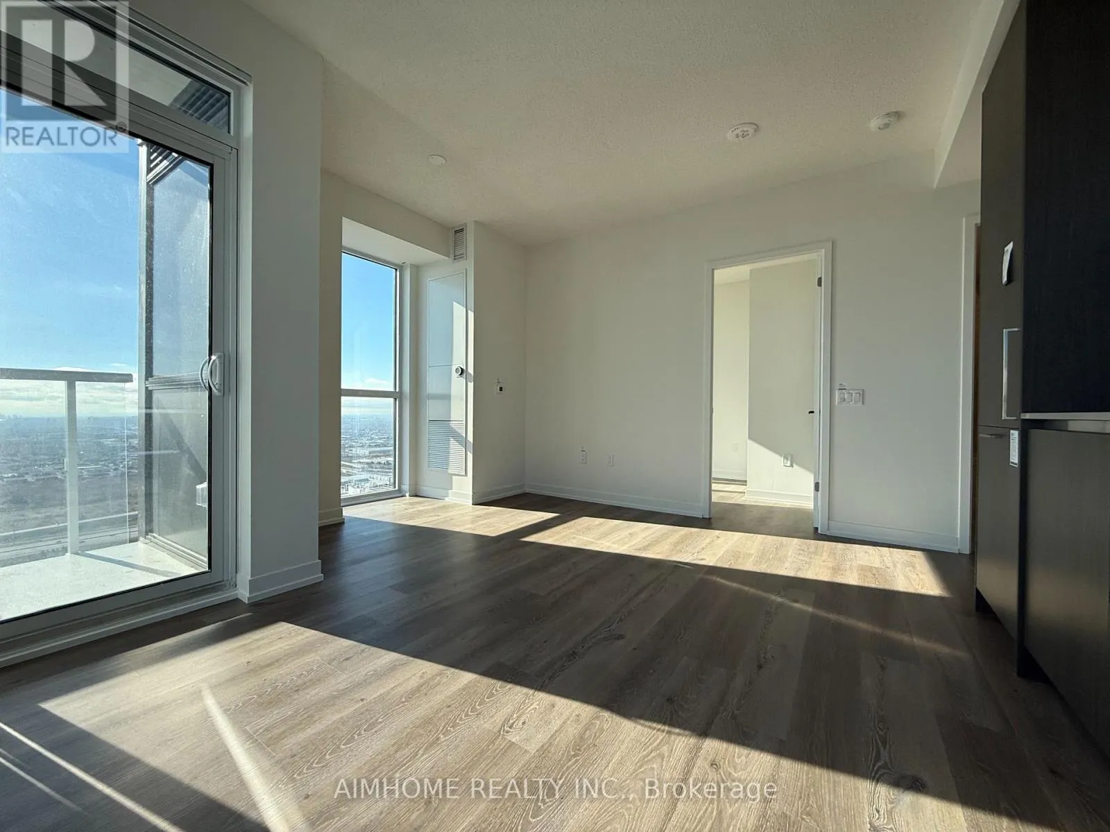 6002 - 225 COMMERCE STREET