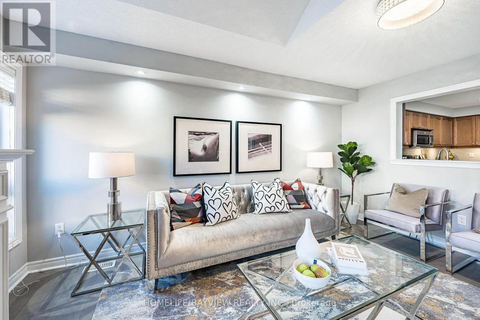 61 FOUR SEASONS CRESCENT