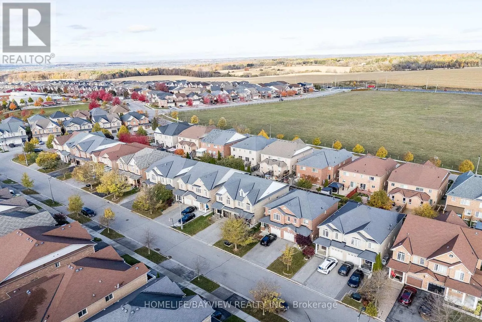 61 FOUR SEASONS CRESCENT