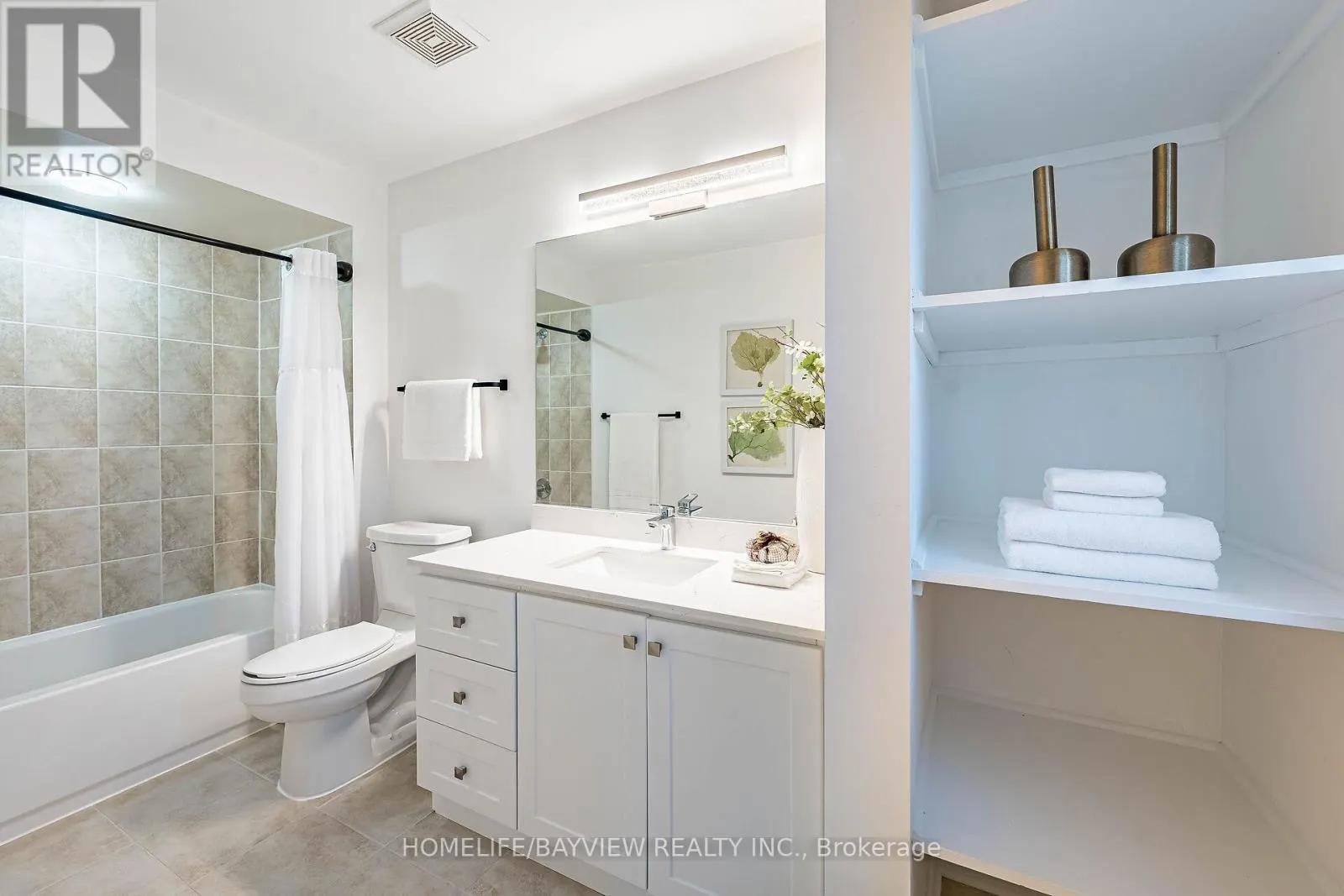 61 FOUR SEASONS CRESCENT