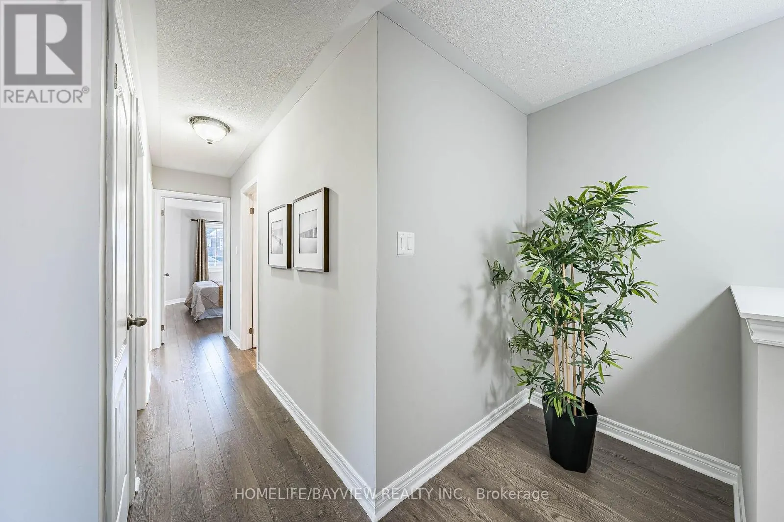 61 FOUR SEASONS CRESCENT