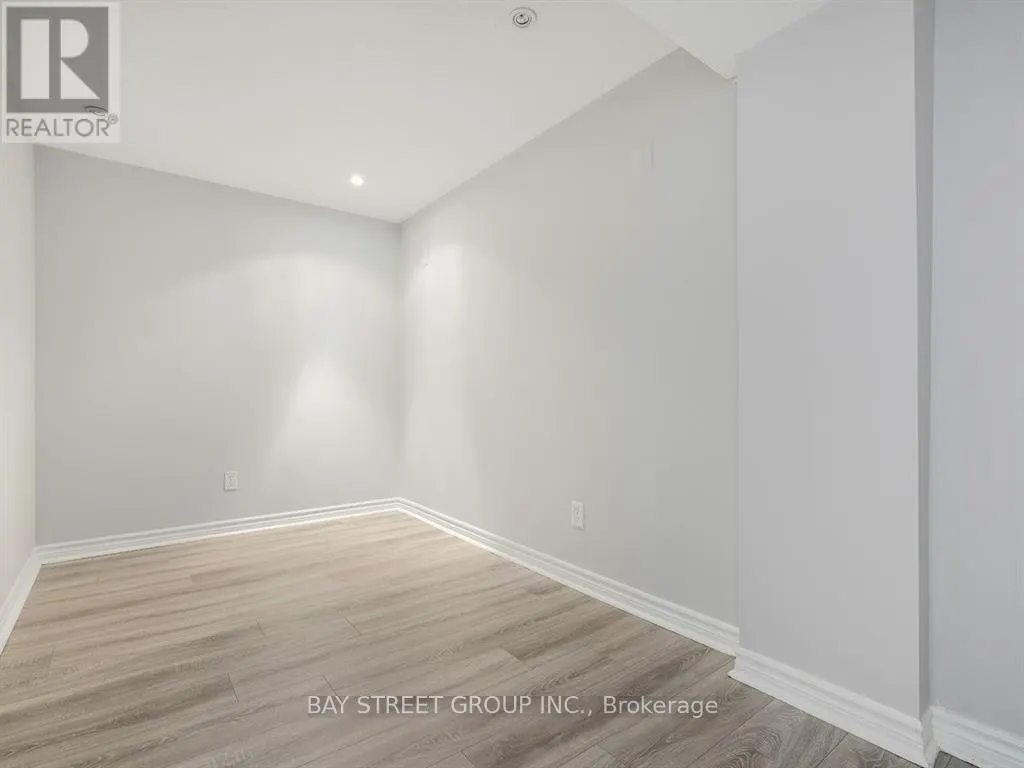 81 VILLAGE VISTA WAY