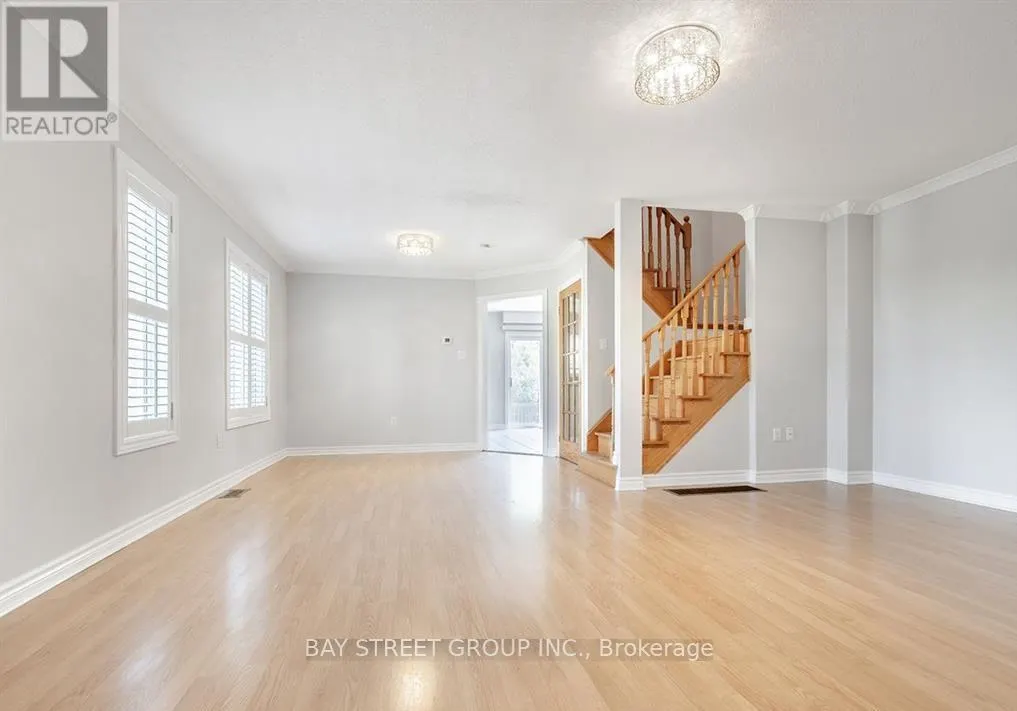 81 VILLAGE VISTA WAY