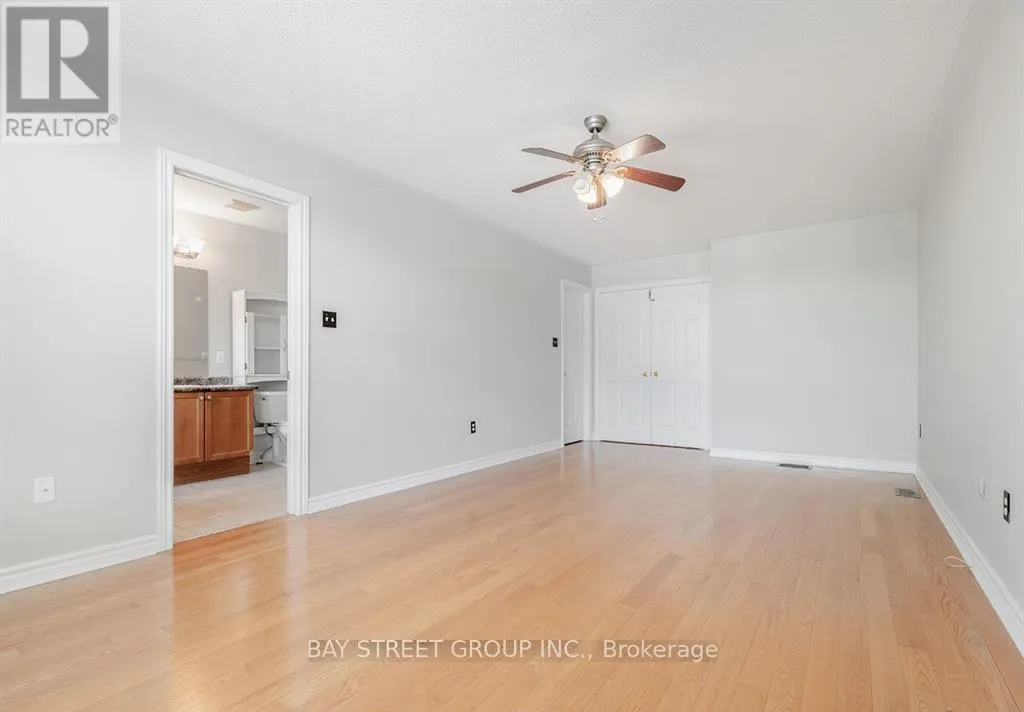 81 VILLAGE VISTA WAY