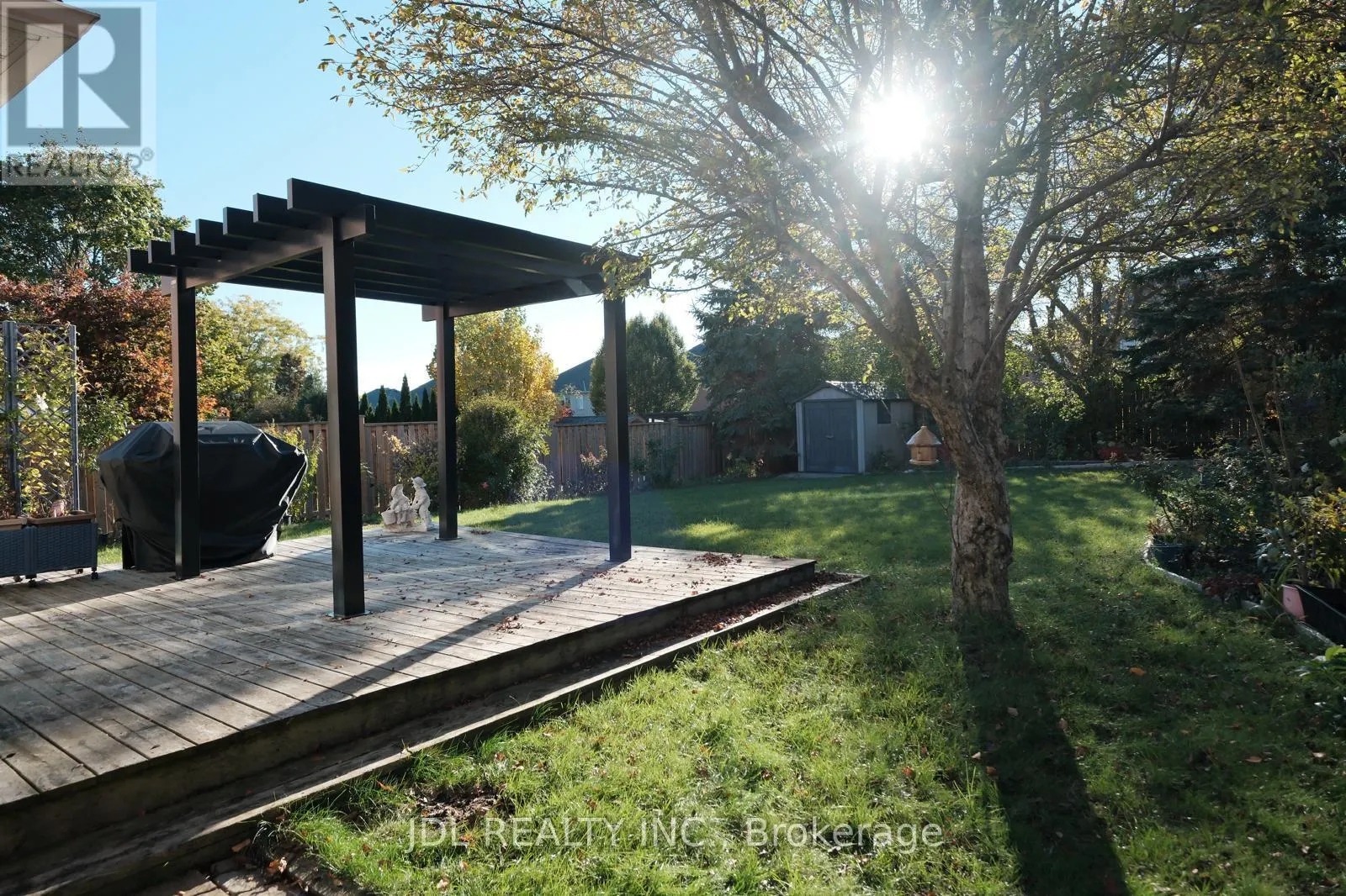 53 FERN VALLEY CRESCENT