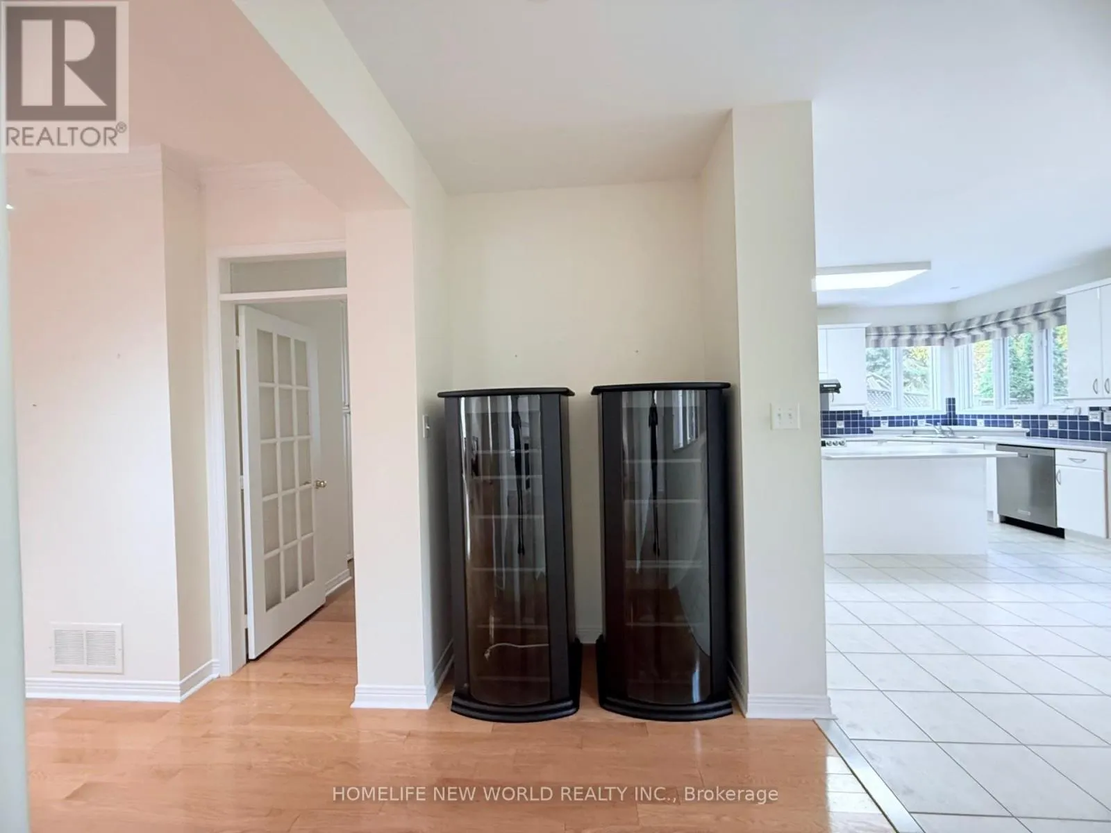 77 BURNDENFORD CRESCENT