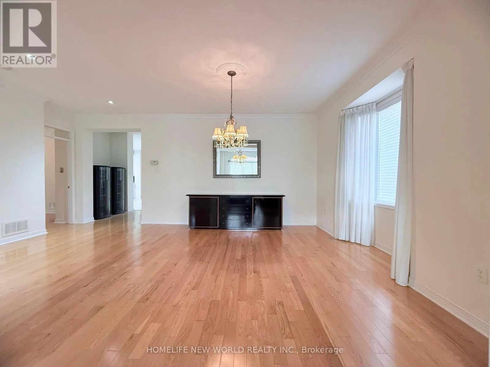 77 BURNDENFORD CRESCENT