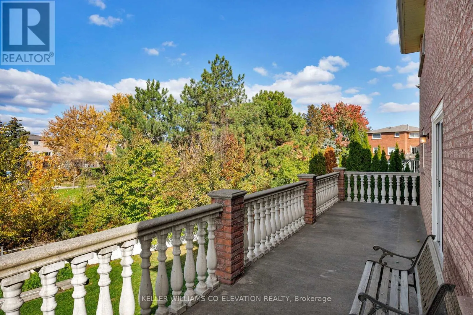 73 QUEENSTON CRESCENT