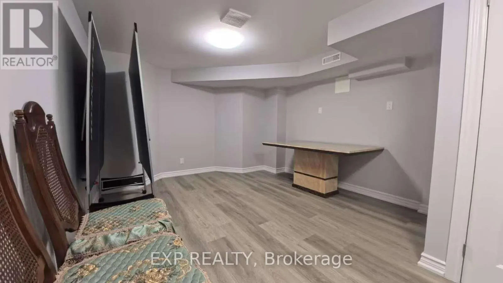 BSMT - 40 CRANBERRY LANE