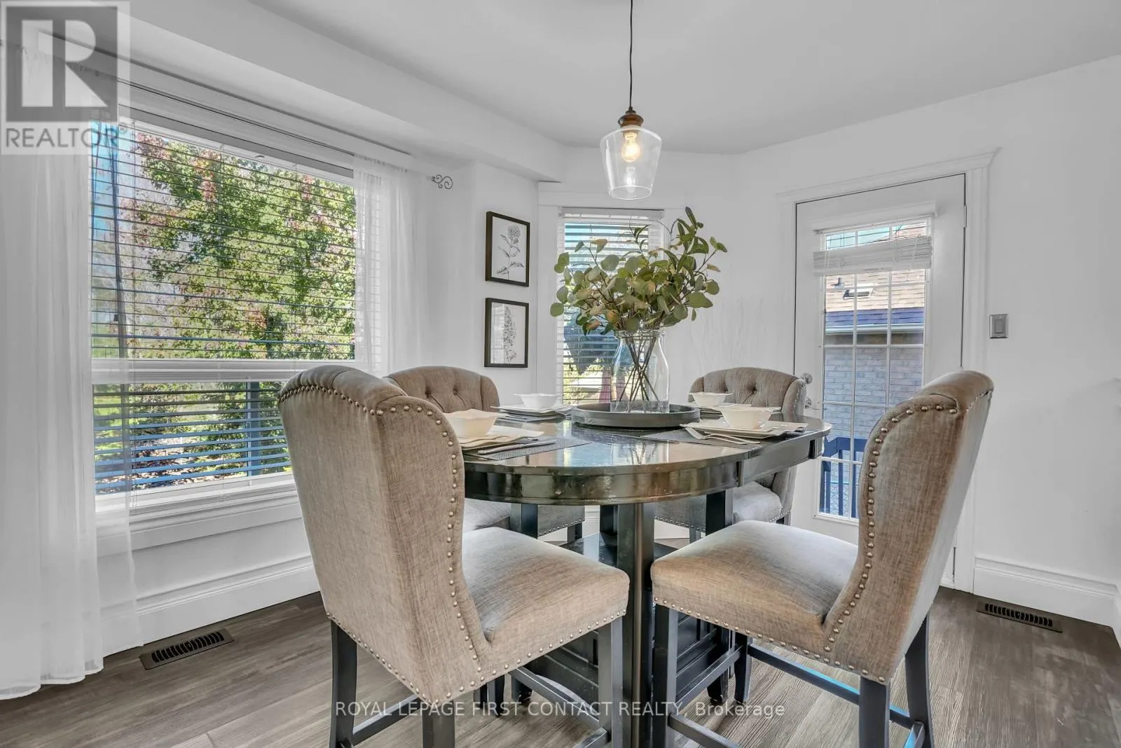 1328 VINCENT CRESCENT