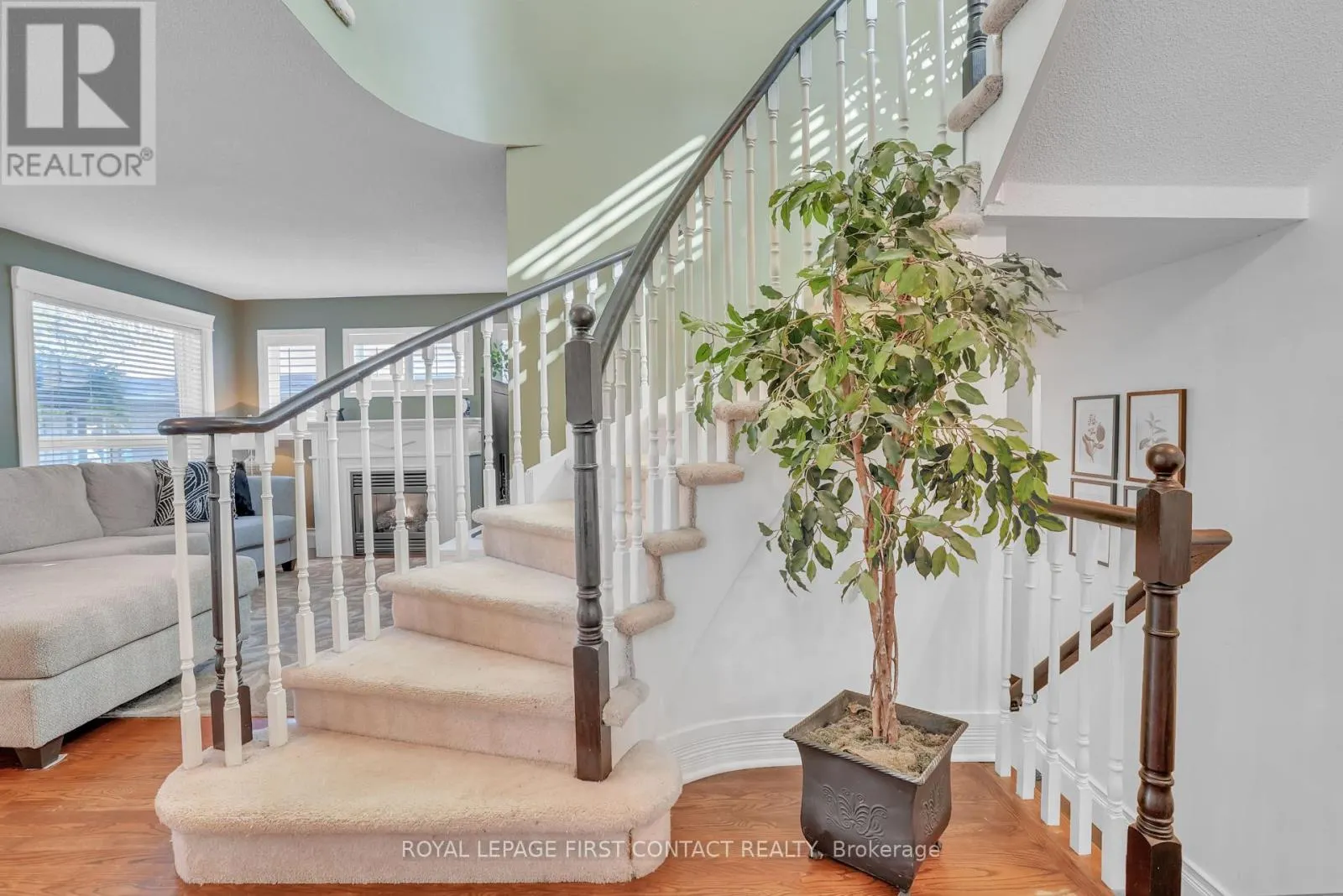 1328 VINCENT CRESCENT