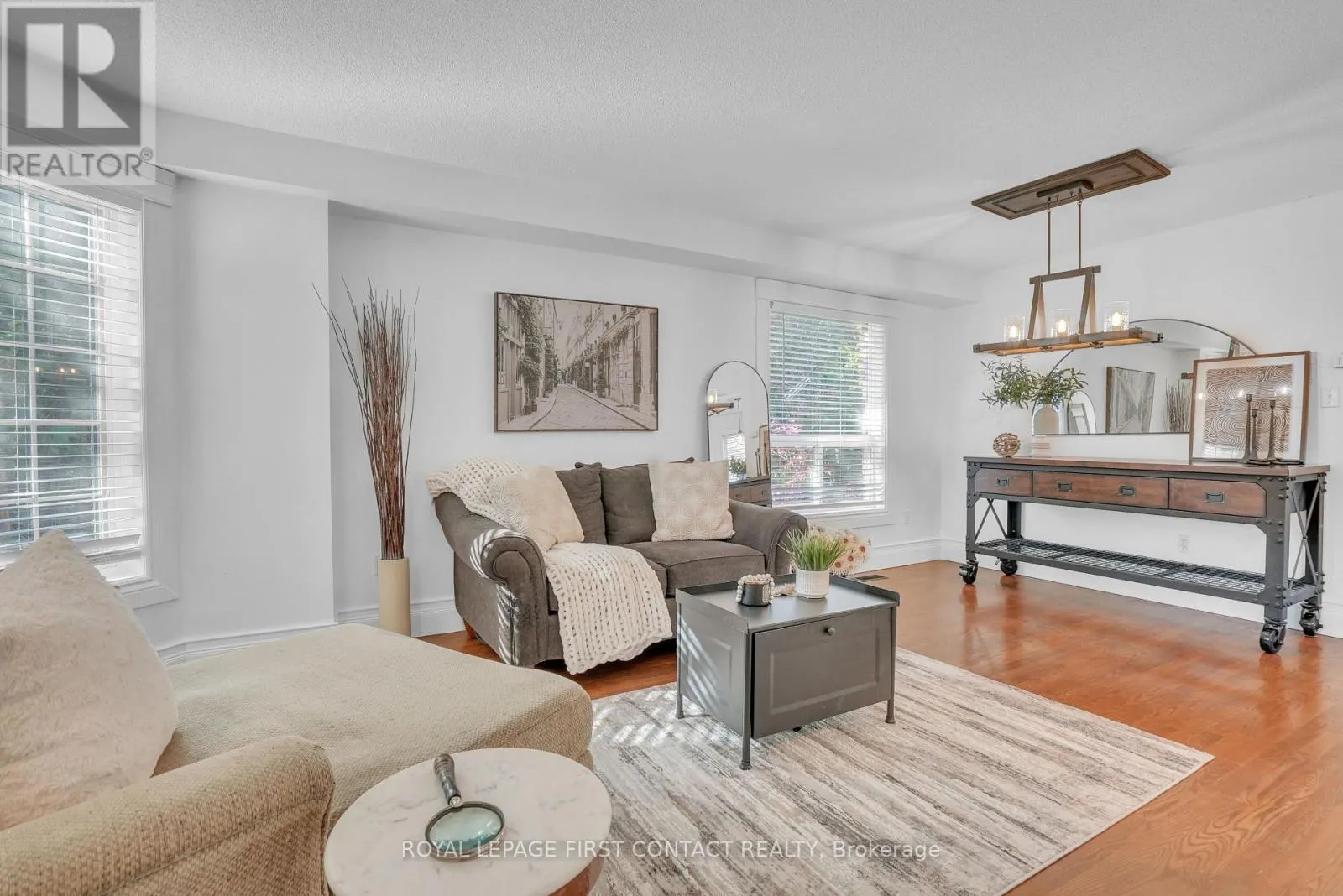 1328 VINCENT CRESCENT