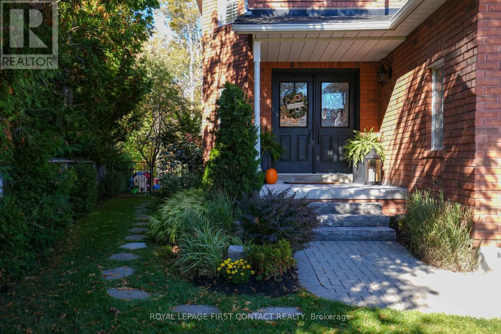 1328 VINCENT CRESCENT