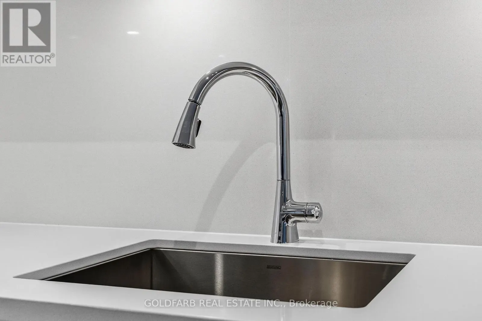 142 - 333 SUNSEEKER AVENUE