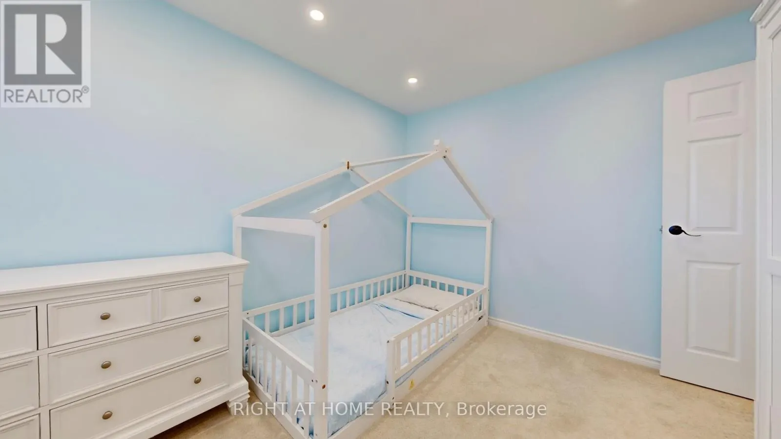 293 CEDARHOLME AVENUE