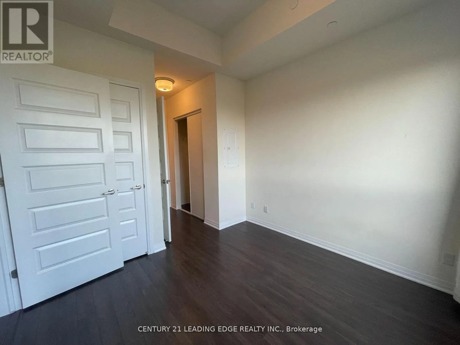 107 - 2 ADAM SELLERS STREET