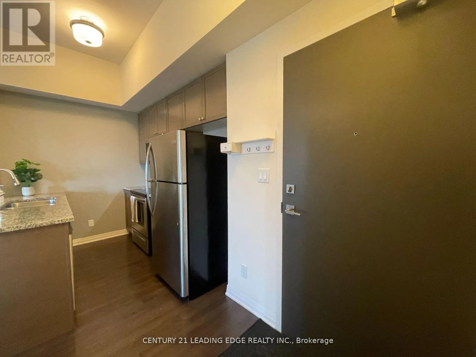 107 - 2 ADAM SELLERS STREET