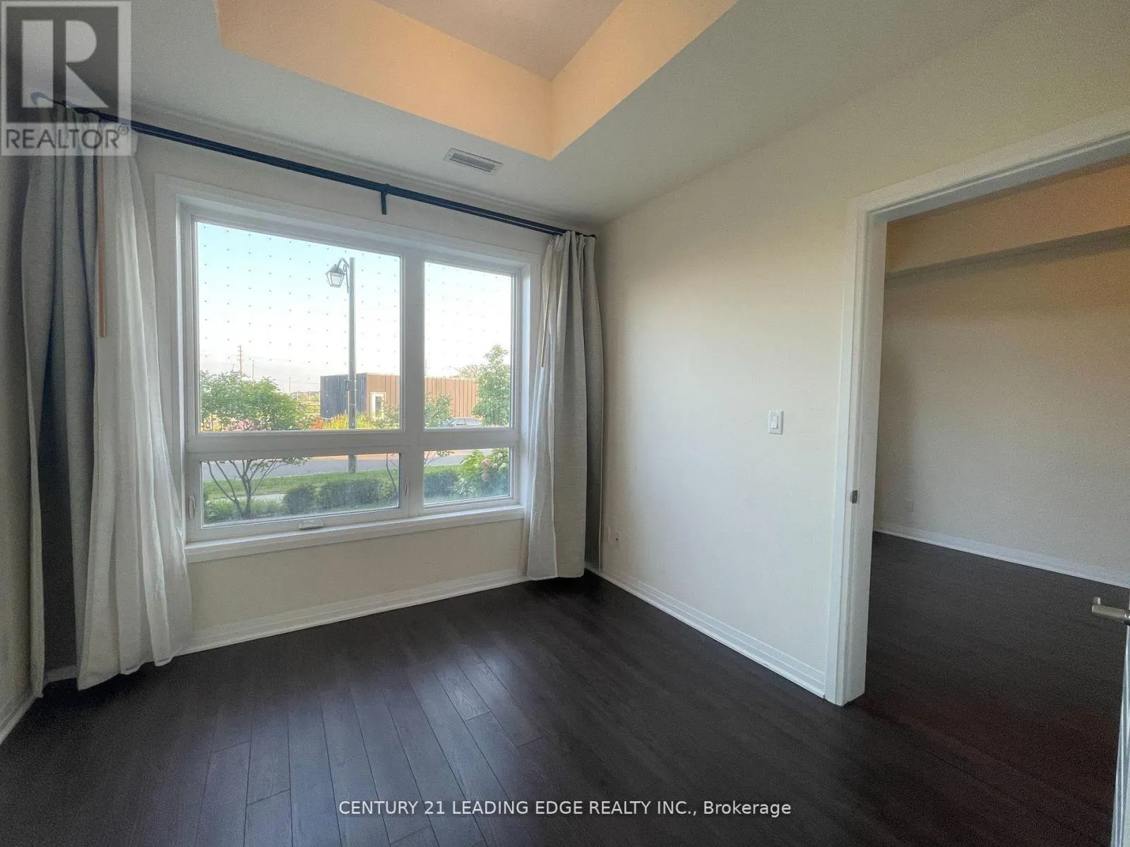 107 - 2 ADAM SELLERS STREET