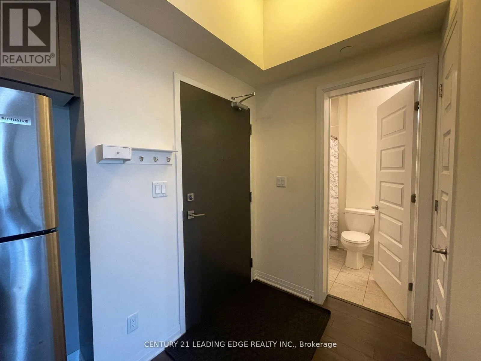 107 - 2 ADAM SELLERS STREET