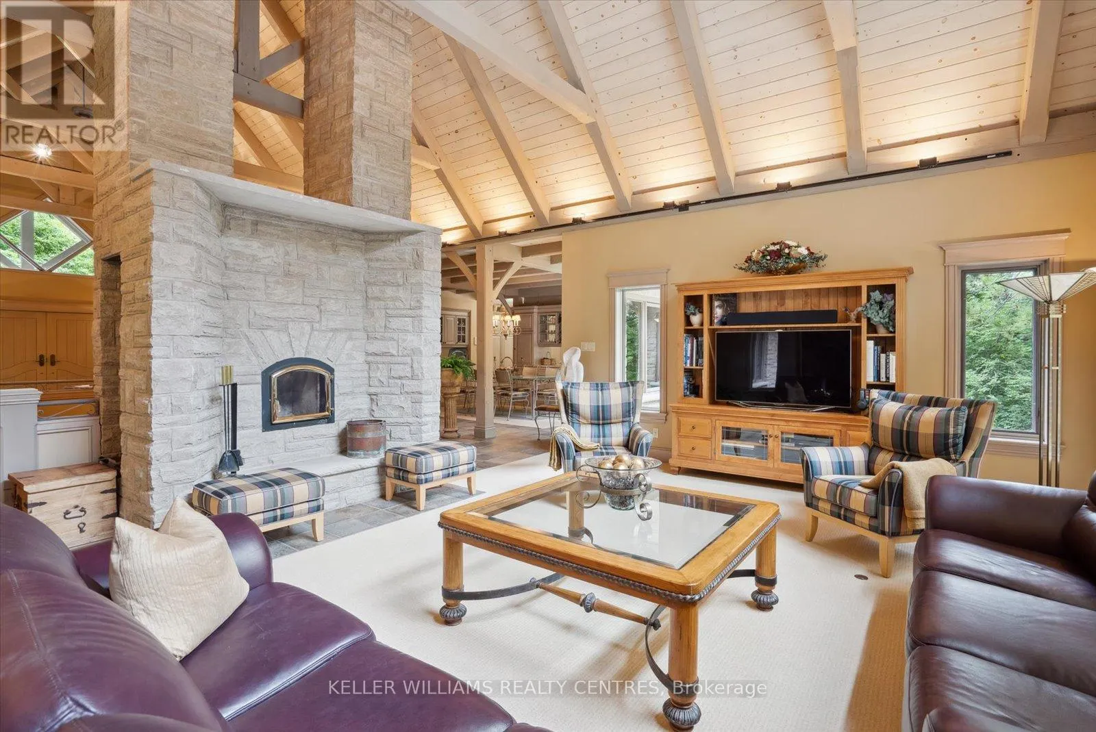 6 COUNTRY HEIGHTS DRIVE