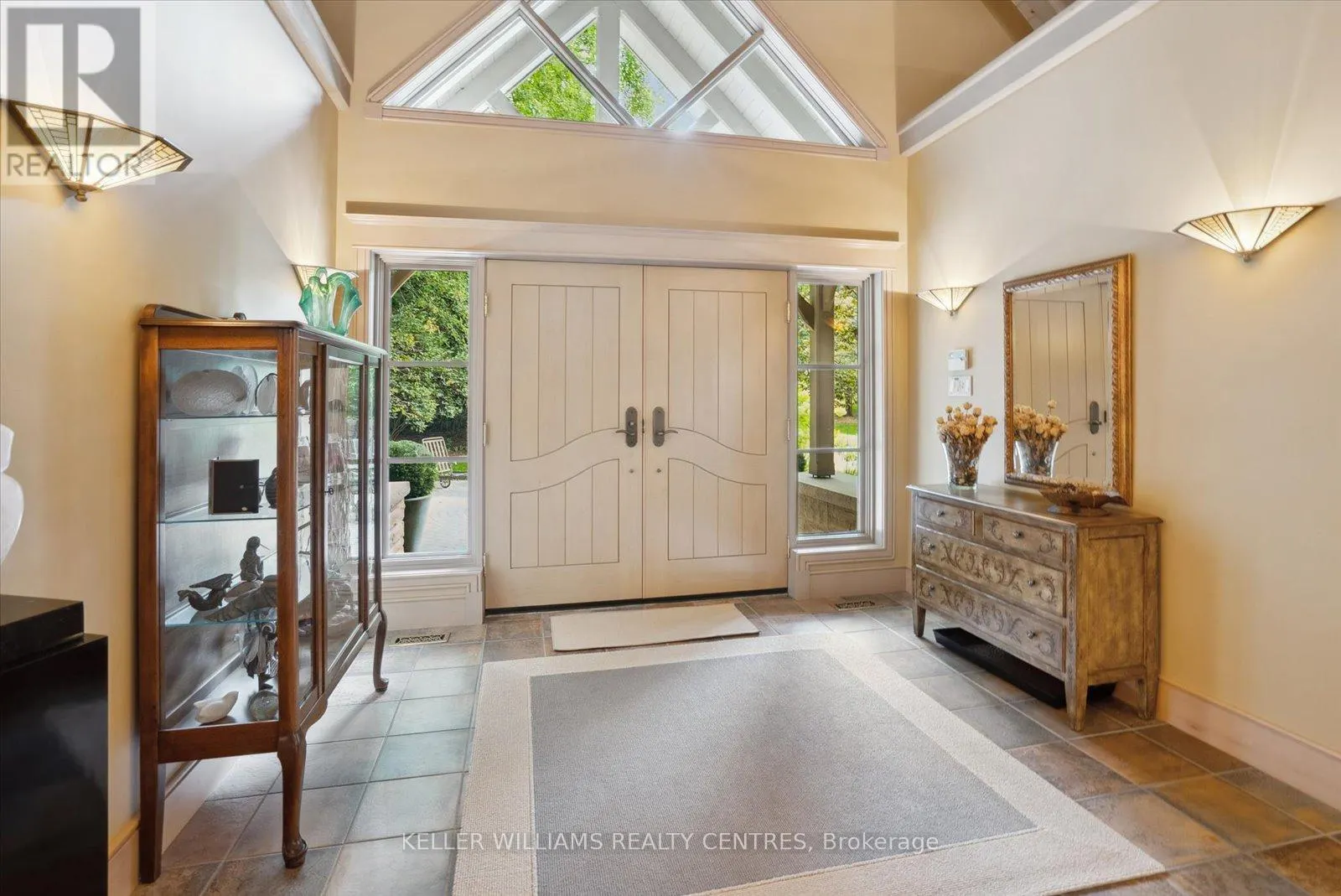 6 COUNTRY HEIGHTS DRIVE