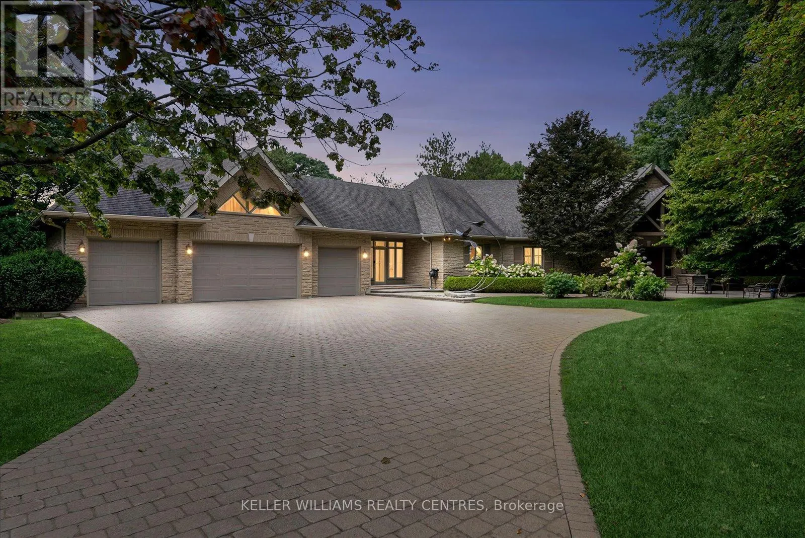 6 COUNTRY HEIGHTS DRIVE